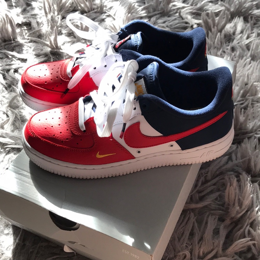 Air Force 1 low